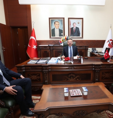 Belediye Başkanımız Sayın Kadir BIYIK, Eskişehir Valimiz Sayın Hüseyin AKSOY’a hayırlı olsun ziyaretinde bulundu.