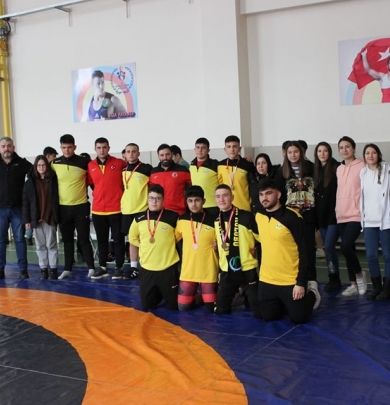 Hafta sonu düzenlenen U15 ve U20 Eskişehir İl şampiyonasında İl şampiyonu olan sporcularımızı tebrik ediyor, başarılarının devamını diliyoruz.